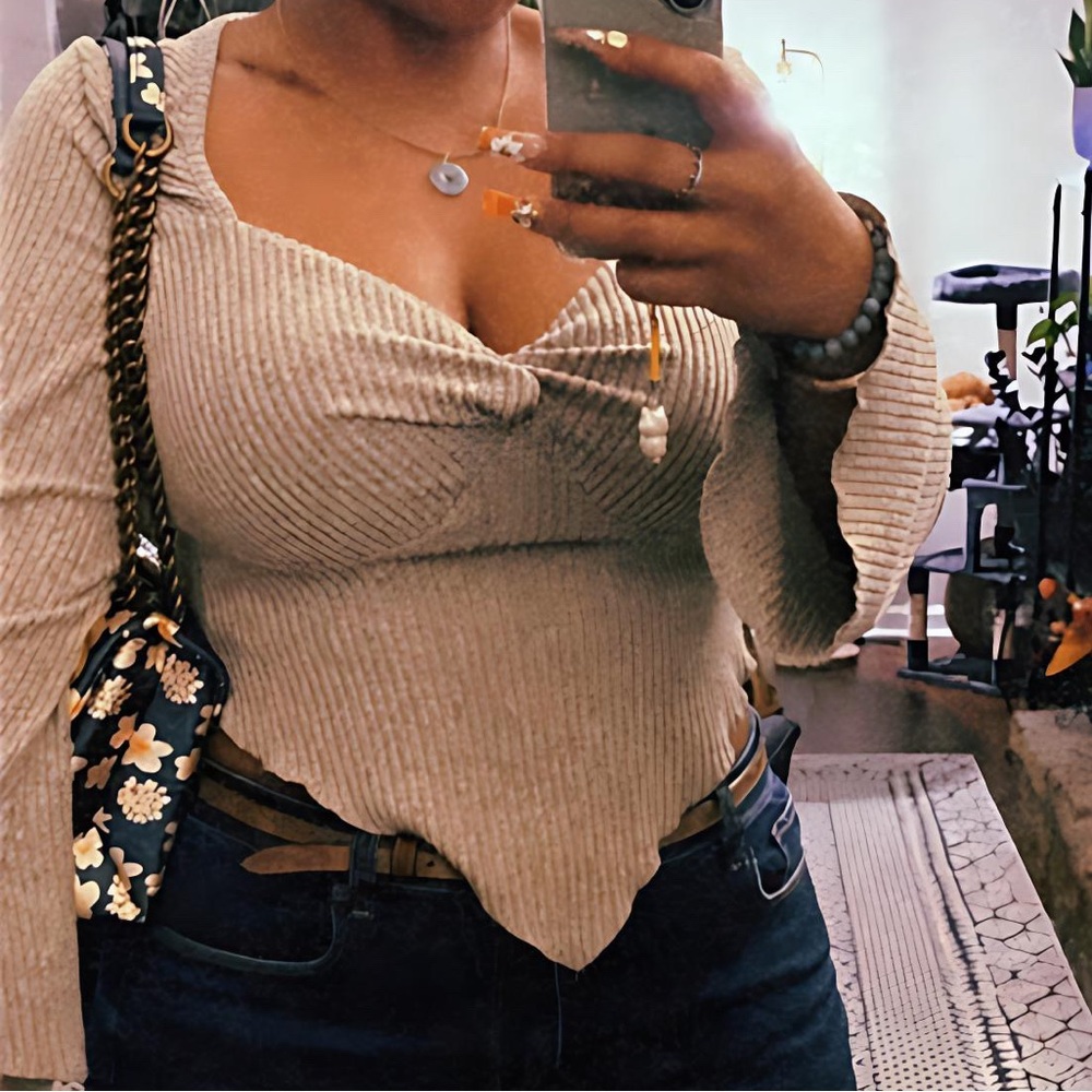 SHEIN Ribbed Knit Top - Picture 2 of 4
